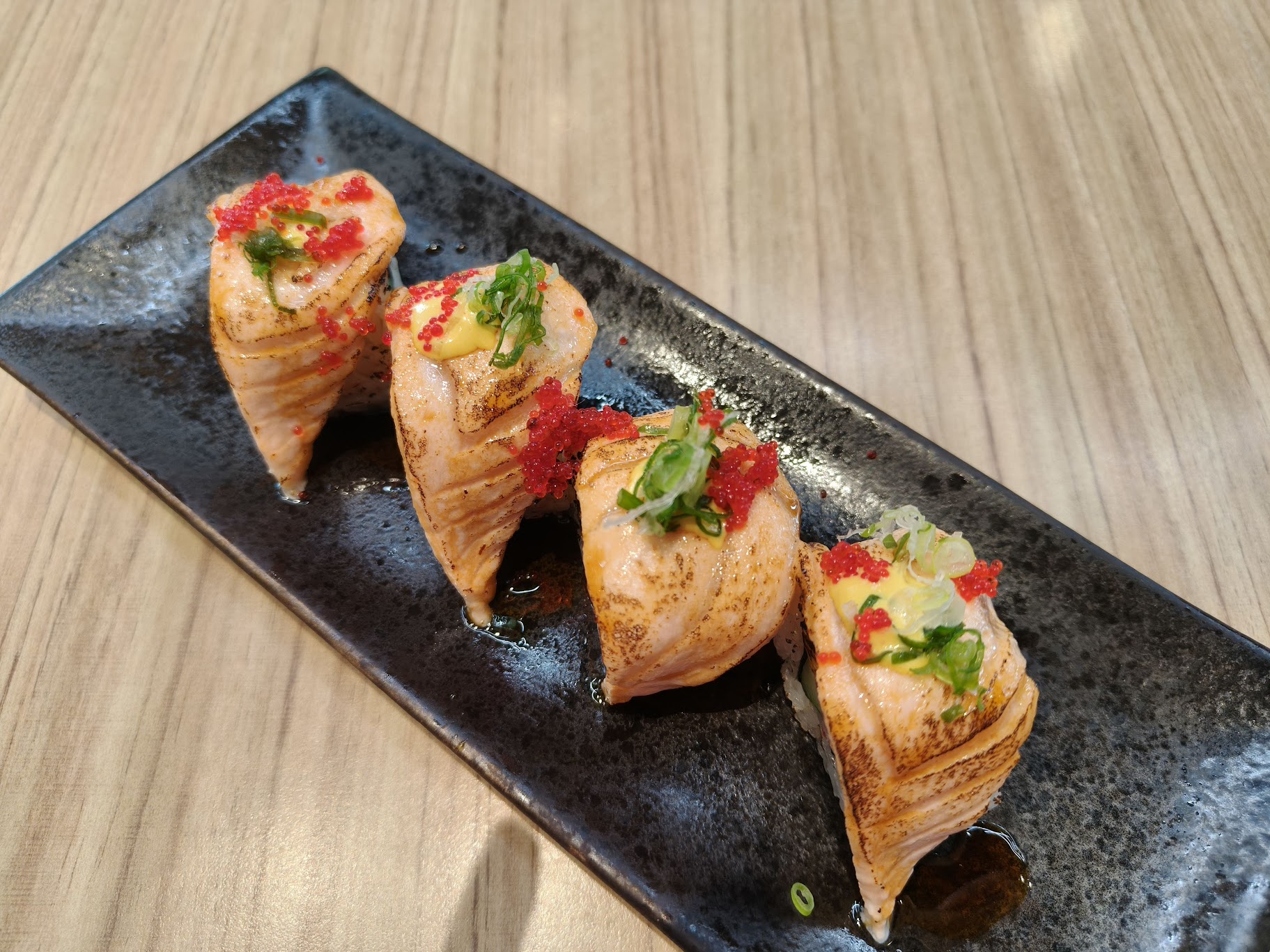 花亭壽司 - 炙燒鮭魚握壽司